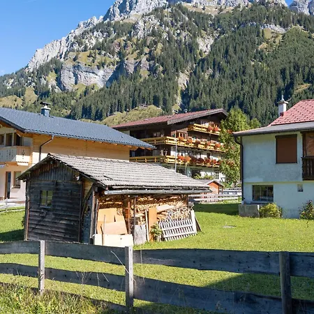 Perktold Country house